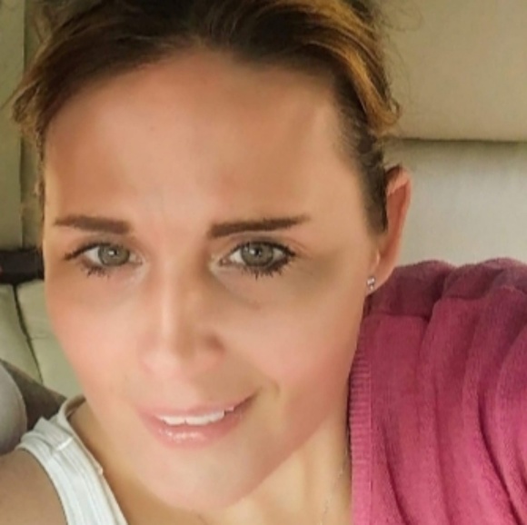 Meet your Posher, Rachel - Picture 1 of 1